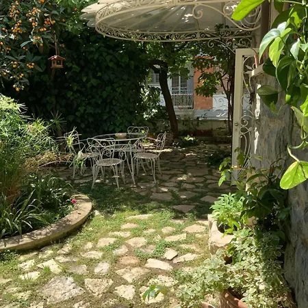 Vatican Fairytale Garden Maison d'hôtes *